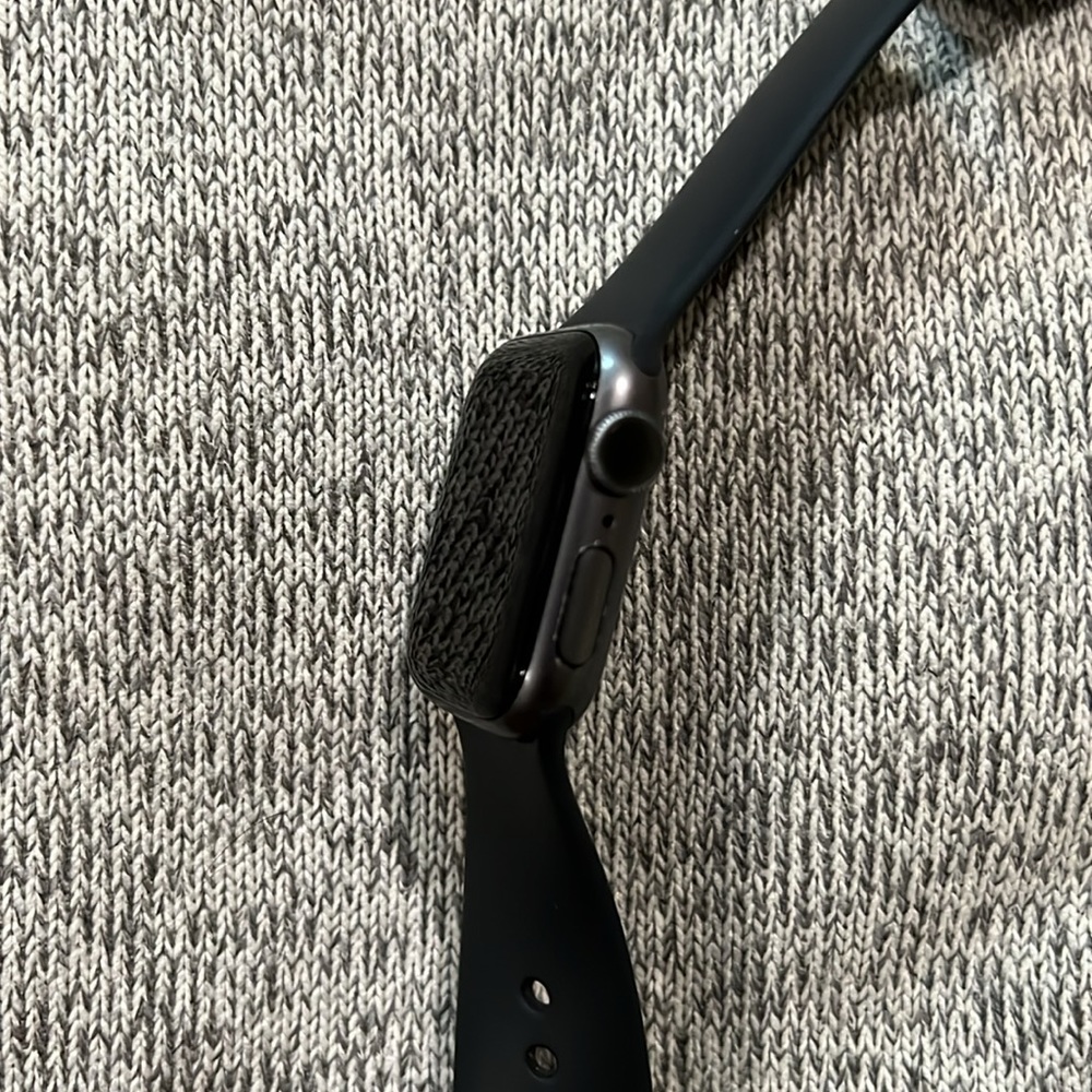 APPLE WATCH - Picture 3 of 4